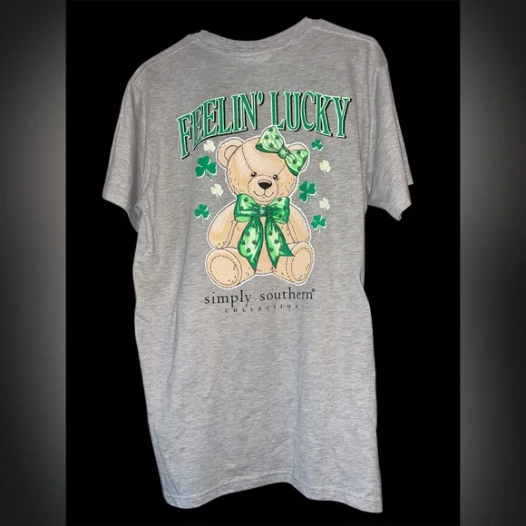 Simply Southern Gray 'Feelin' Lucky' Shirt - Size Large - Picture 3 of 3